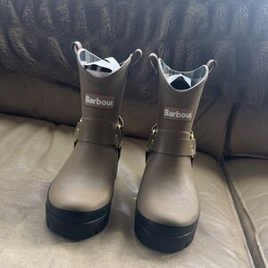 Barbour Women's Brown Winter Boots